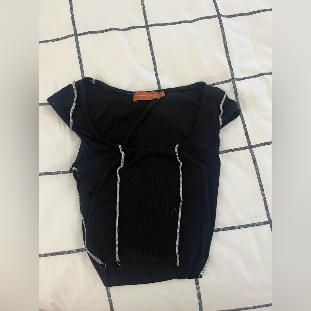Beige Botany black and white crop top NEVER WORN